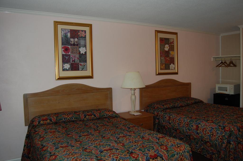 Sea Breeze Ocean City Room photo