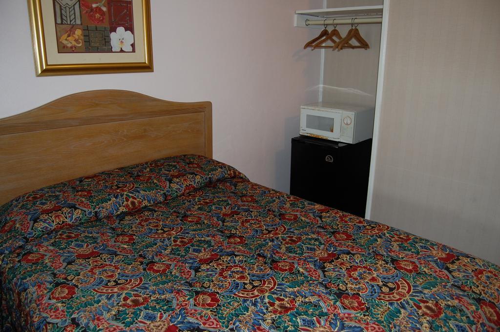 Sea Breeze Ocean City Room photo